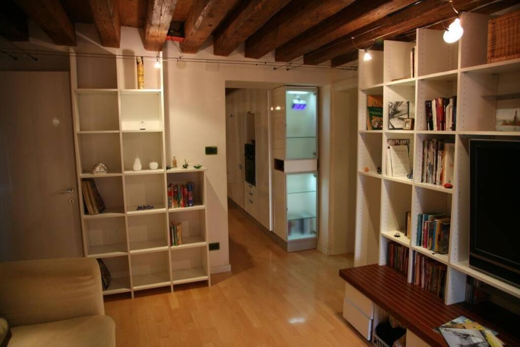 Bellissimo Appartamento In Palazzo Storico 베니스 외부 사진